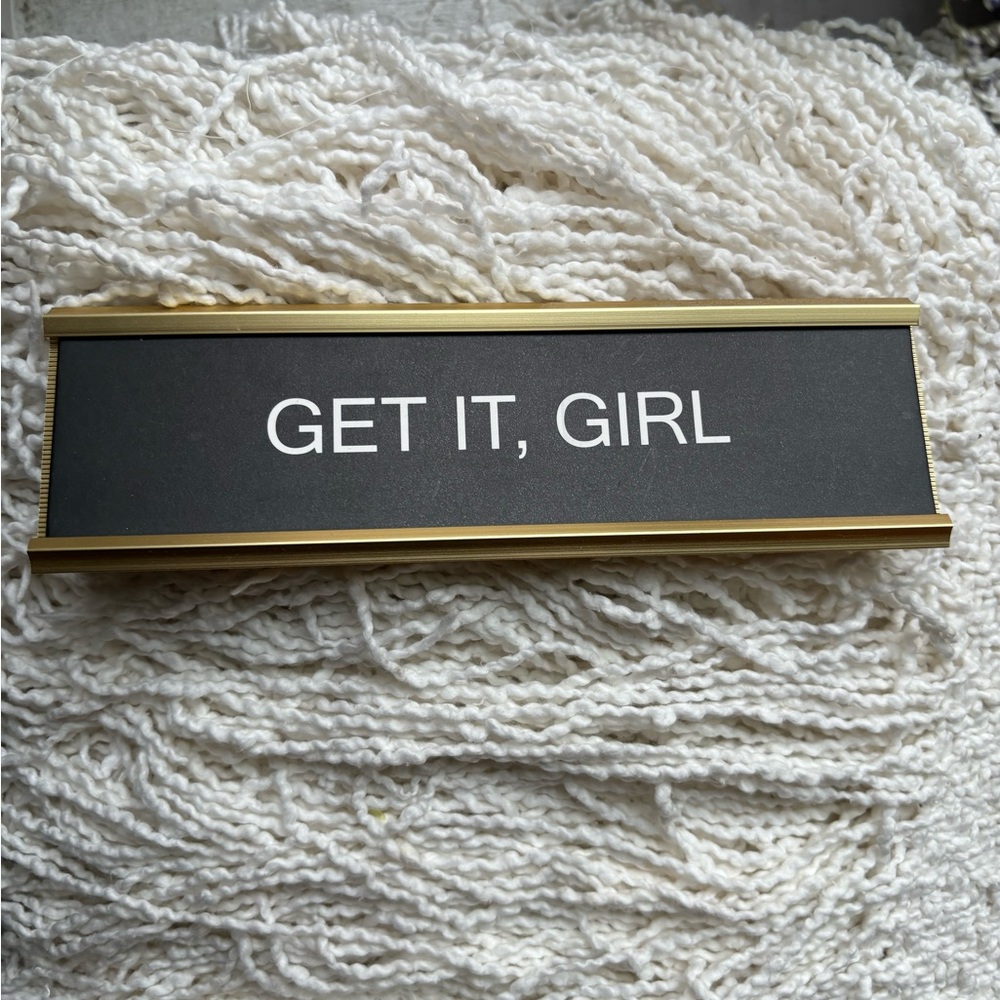 NWT Cheezos super cute double sided desk plaque "get it girl" or "the boss"